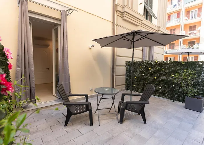 Adam Eric Готель типу 