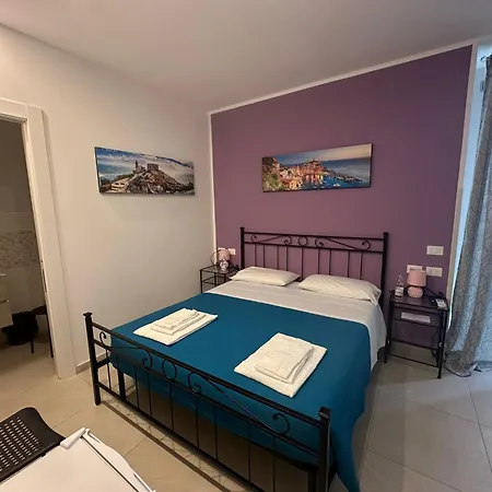 Adam Eric Bed and Breakfast Λα Σπέτσια