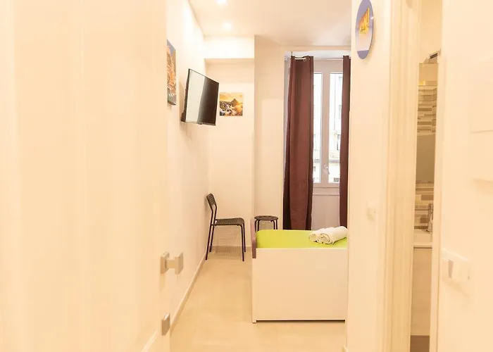 Adam Eric לינה וארוחת בוקר לה ספציה